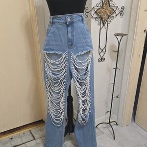 Chic High Rise Blue Jeans with Chain Details
